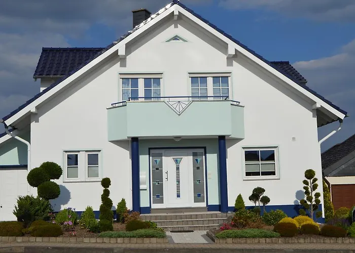 Ferienwohnung Am Park - Vulkanferien